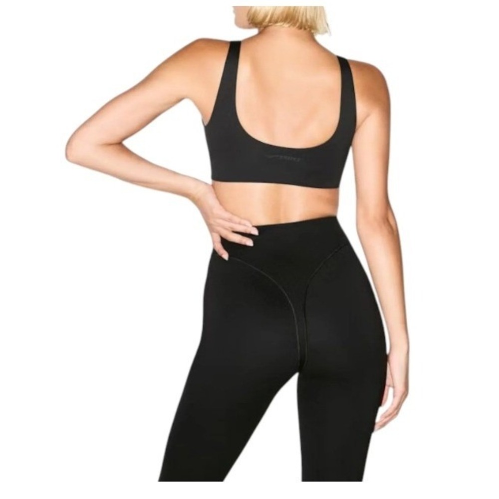 Skims Matte Scoop Neck Bra Obsidian Black BR-SPT-2723 Small - Picture 3 of 4